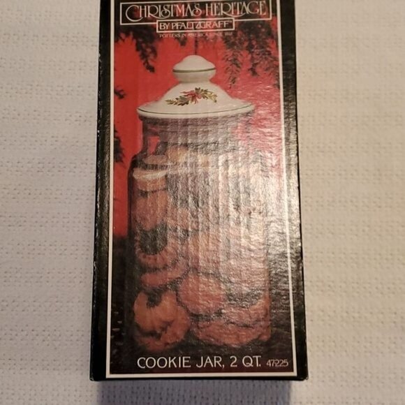 Pfaltzgraff Vintage Christmas Heritage 2 Quart Cookie Jar - Picture 1 of 13